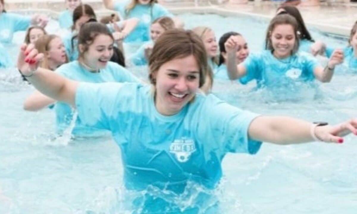 bd d fe e e bc f cc jpeg