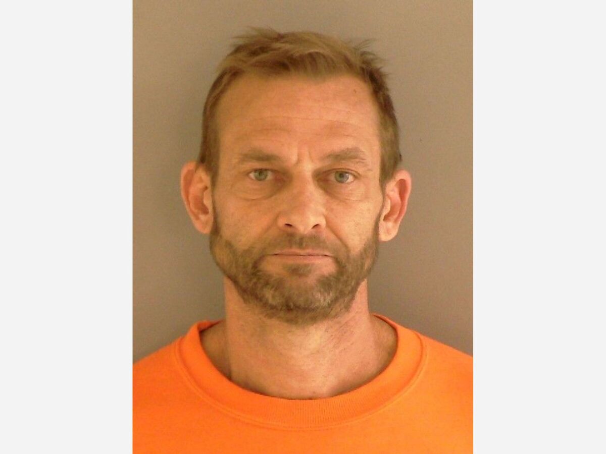 Man who brandished gun in 'threatening manner' in Broken Arrow arrested ...