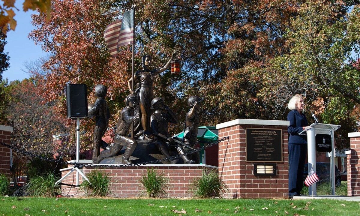 debbie landry at monument unveiling jpg