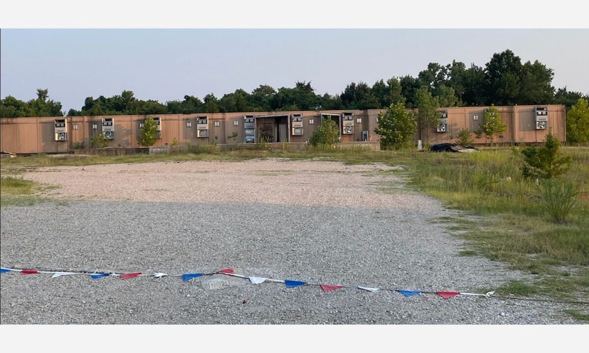 red clay casino cropped png