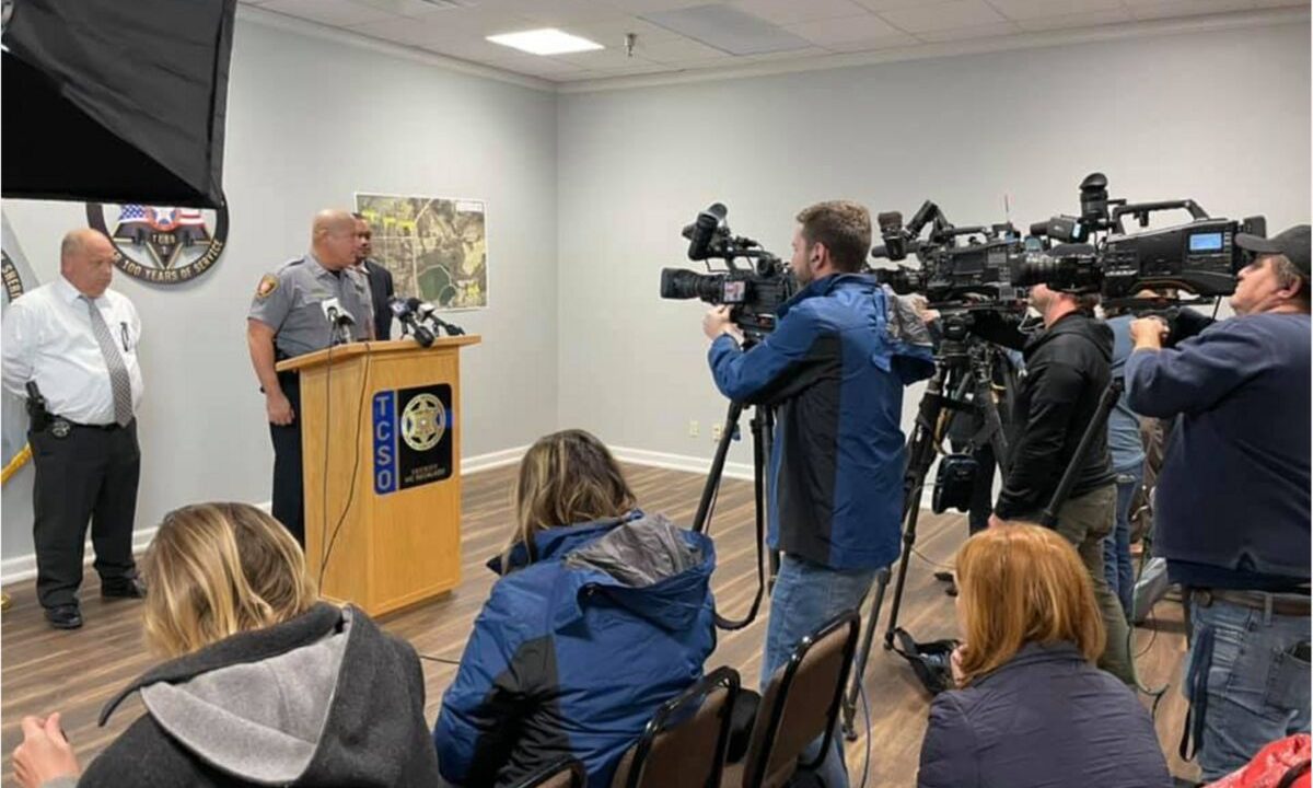 vic regalado press conference png